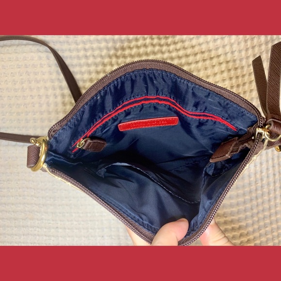 TOMMY HILFIGER Crossbody Bag - Picture 5 of 8